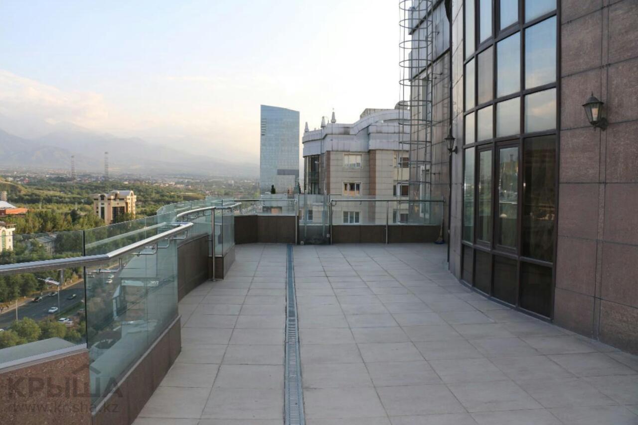 Penthouse With 3-Bedrooms Αλμάτι Εξωτερικό φωτογραφία